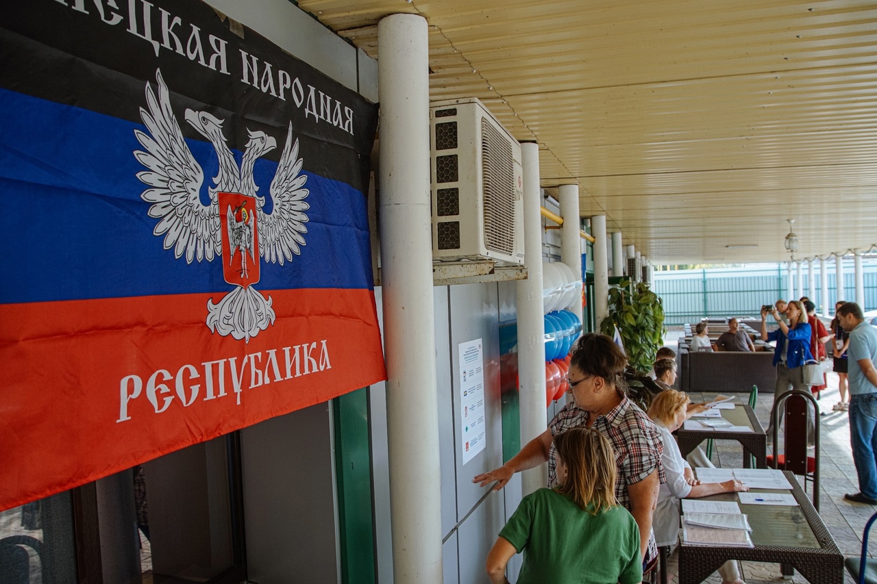 Голосование жителей Донецкой и Луганской народных республик, Херсонской и Запорожской областей.